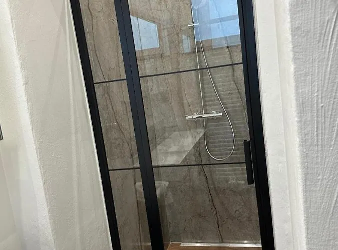 Artliving Apartment-top 3 Self Check-in Lägenhet *