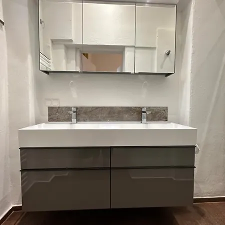 Artliving Apartment-top 3 Self Check-in Apartment