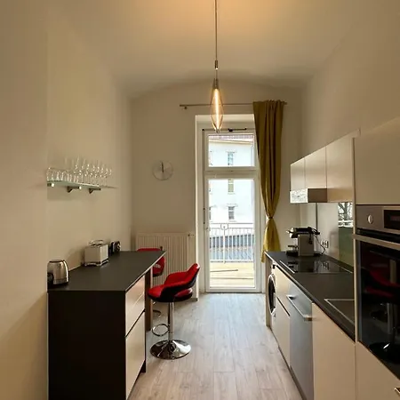 Artliving Apartment-top 3 Self Check-in 그라츠